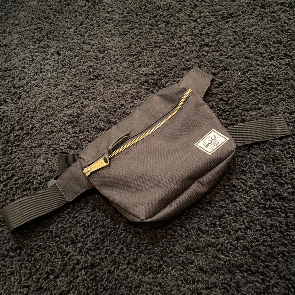 Herschel fanny pack